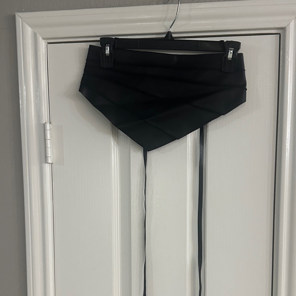 AKIRA Black Wrap-Style Waist Belt with Ties